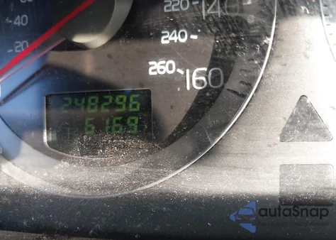 2010 Volvo Xc90 V8 z USA, uszkodzony, nr VIN YV4852CT7A1562444